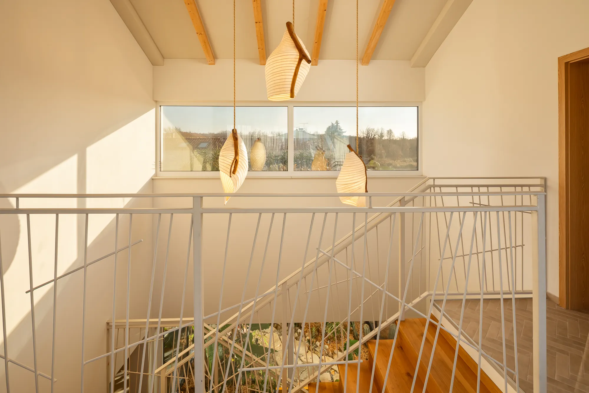 Upper landing lanterns