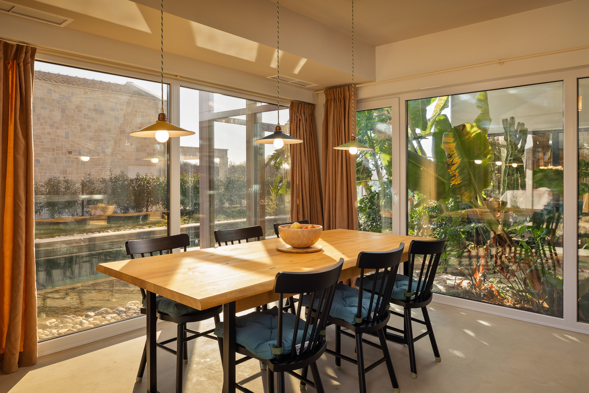 Dining greenhouse view