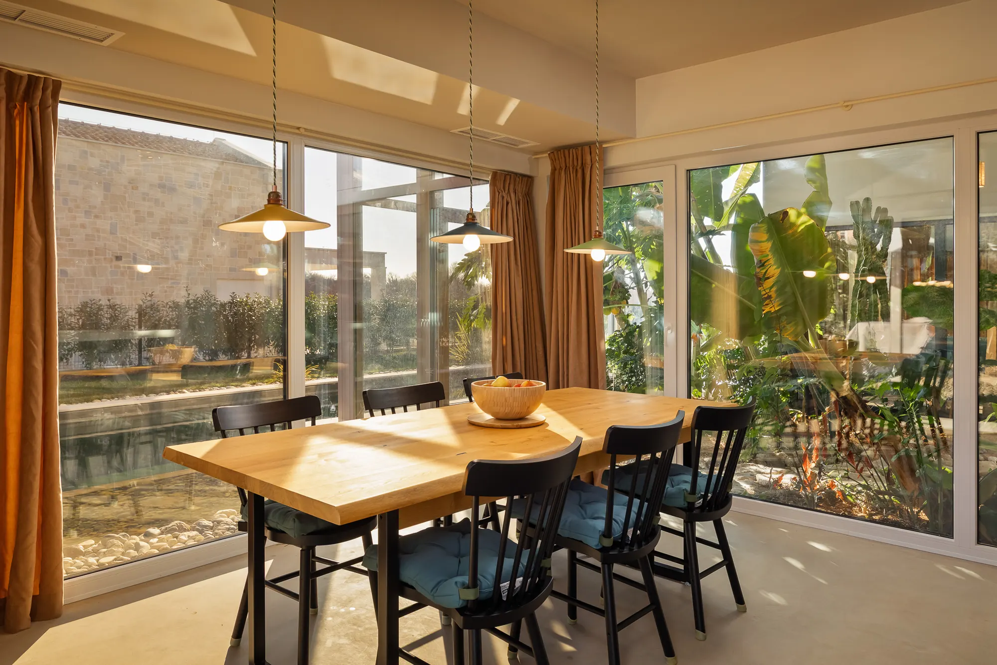 Dining greenhouse view